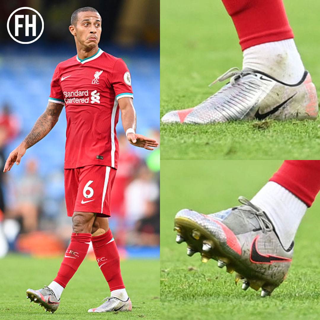 Mizuno deals football players